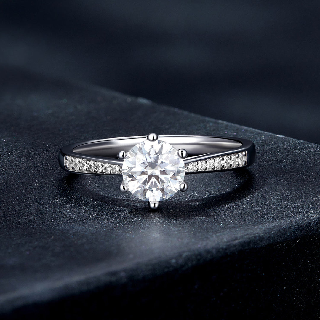 925 Sterling Silver Moissanite &amp; CZ Ring Size 6 for Women