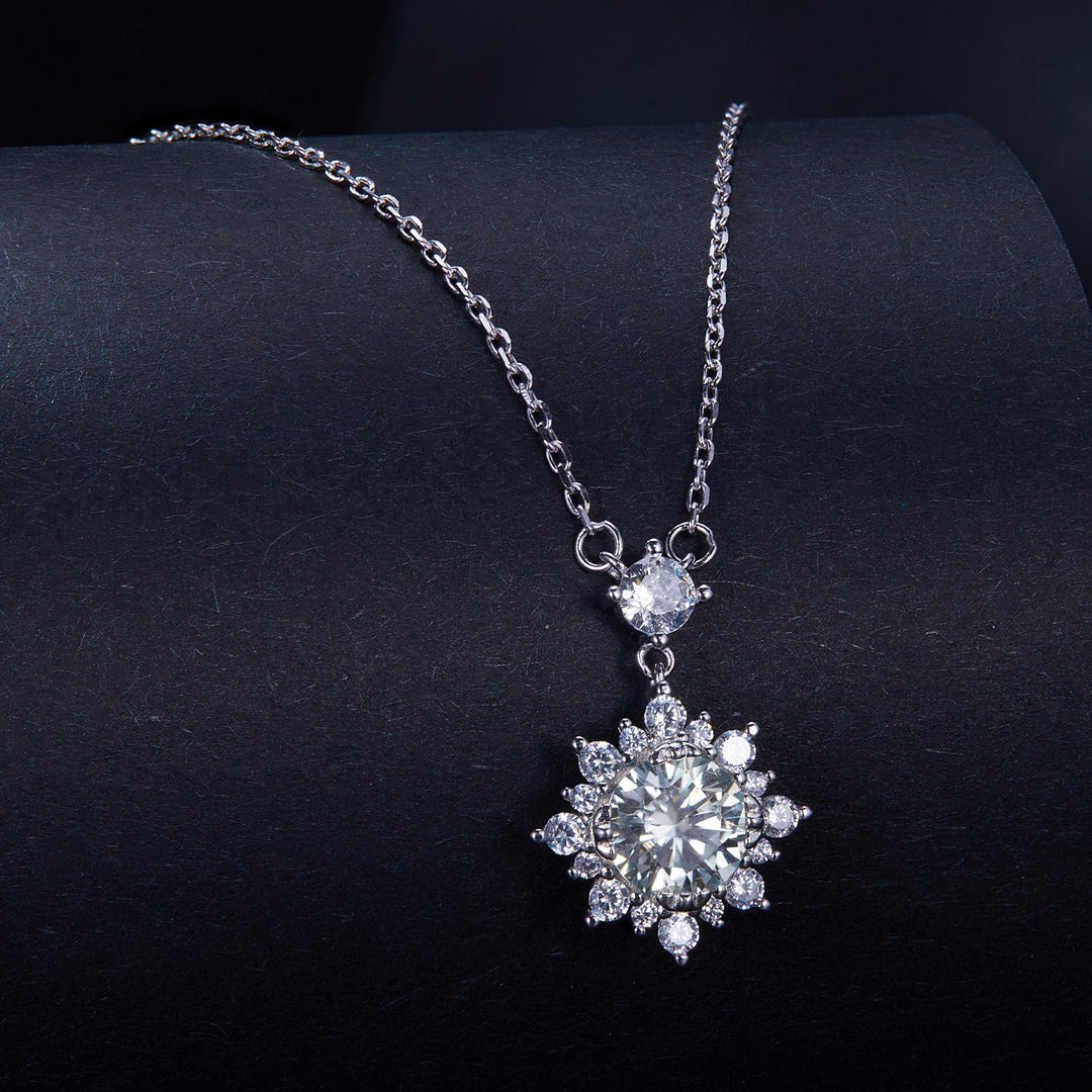 925 Sterling Silver Moissanite Necklace with Pavé Setting in Platinum, 450mm, for Women