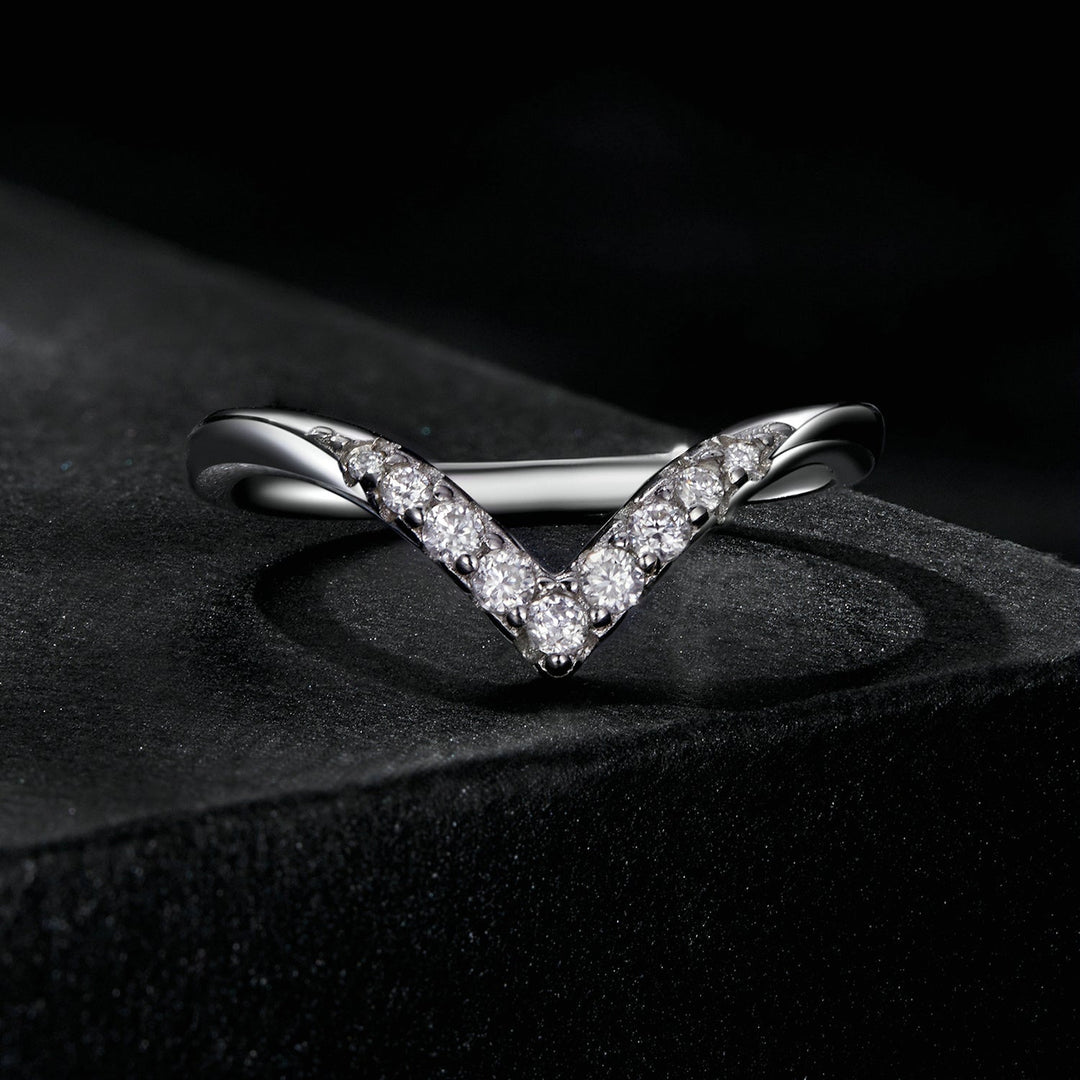S925 Sterling Silver Moissanite 1.7mm Ring for Women - Size 6