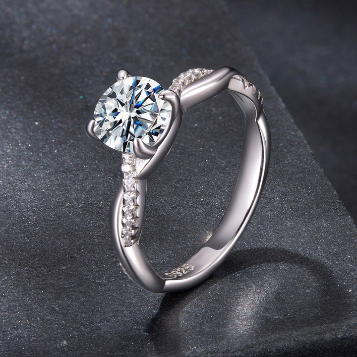 925 Sterling Silver Moissanite 0.65 Carat Ring Size 6 for Women