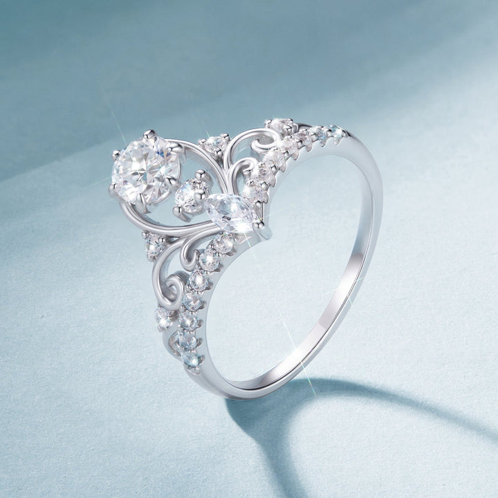 925 Sterling Silver 0.5 Carat Moissanite Ring in Size 6 for Women