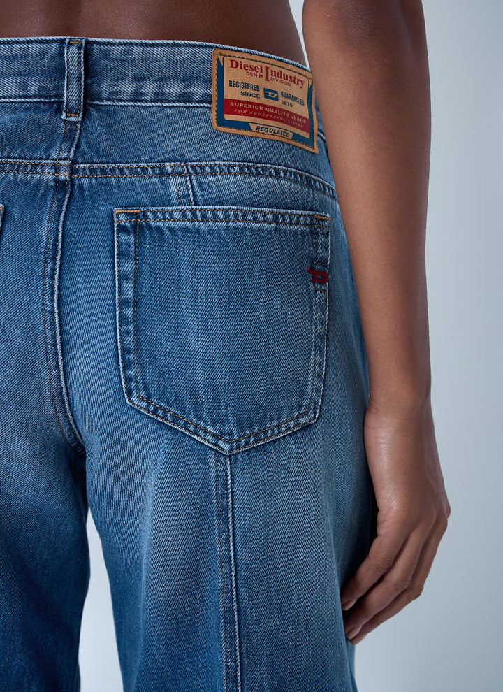 Diesel Women D-Akii Jeans