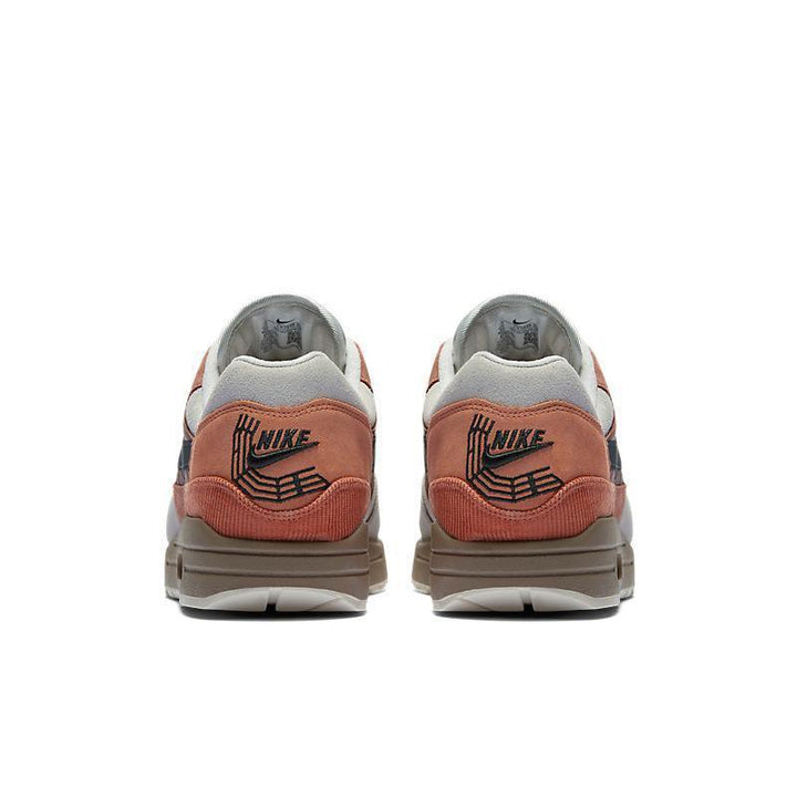 Nike Air Max 87 &