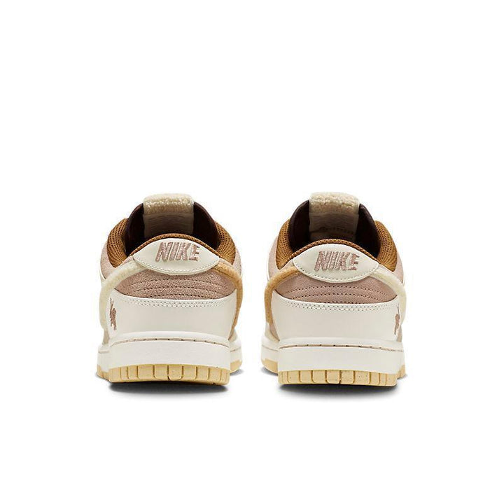 Nike Dunk Low Retro &