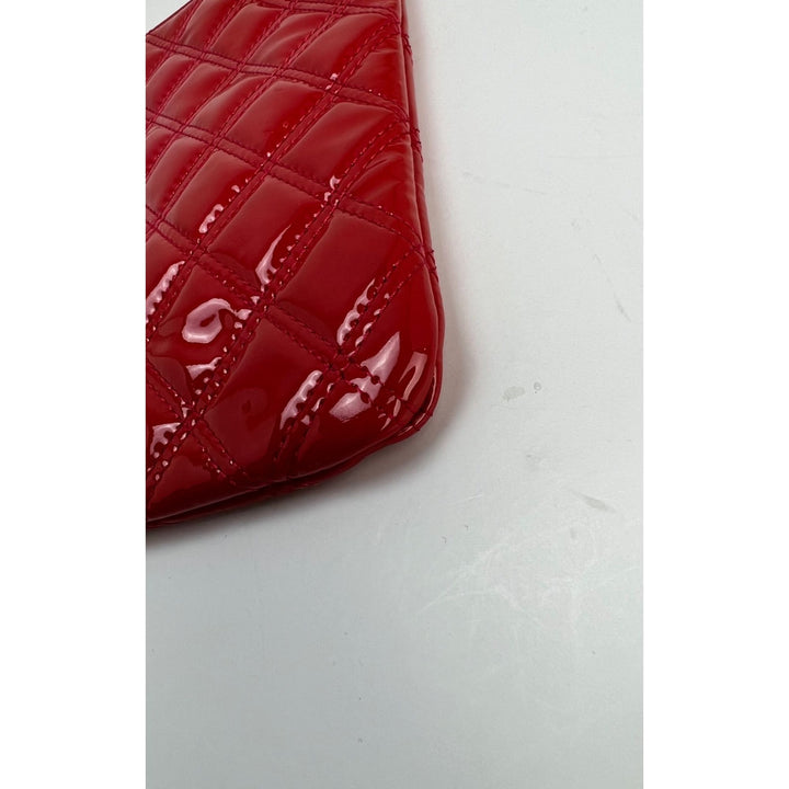 Chanel Medium dark pink patent quilted cosmetic case – STORE 7994