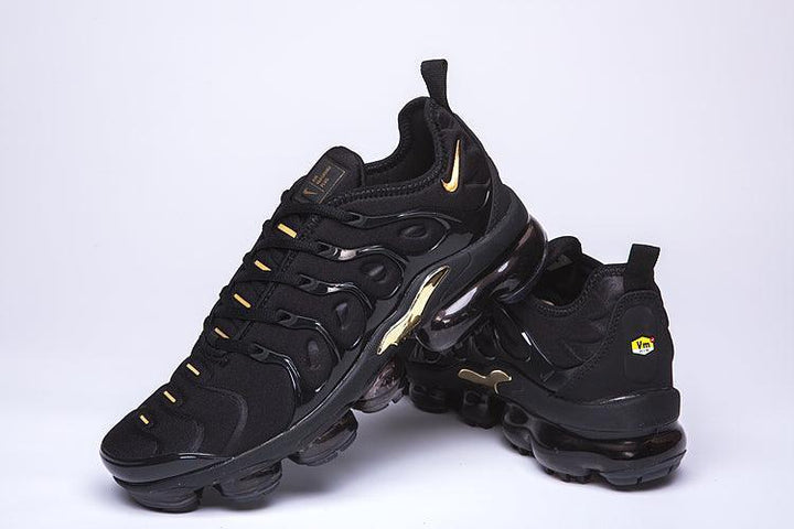 Nike Air VaporMax Plus &