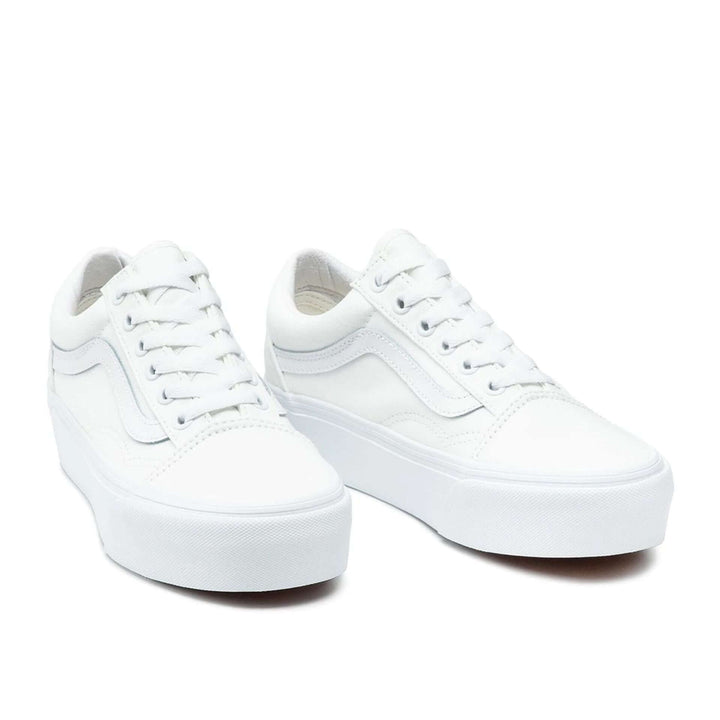 VANS sneakers and streetwear collection at STORE 7994