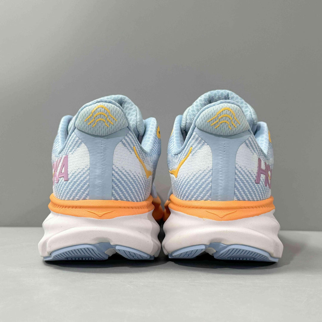 Hoka One One Clifton 9 &