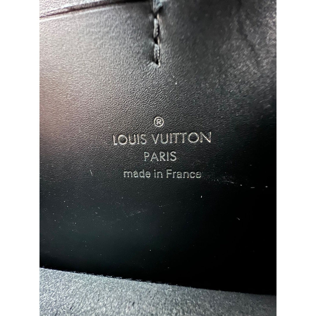Louis Vuitton Reverse Giant Monogram Dauphine belt bag clutch – STORE 7994