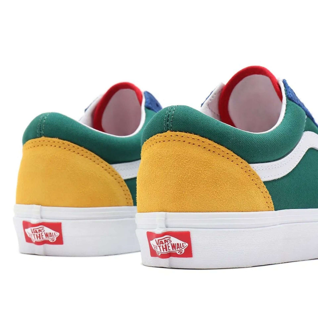 VANS sneakers and streetwear collection at STORE 7994