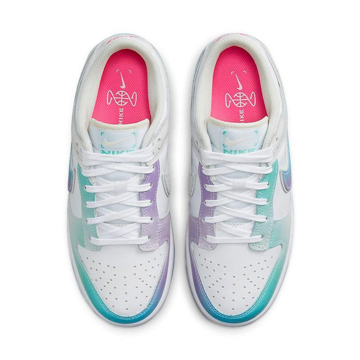 Nike Dunk Low &