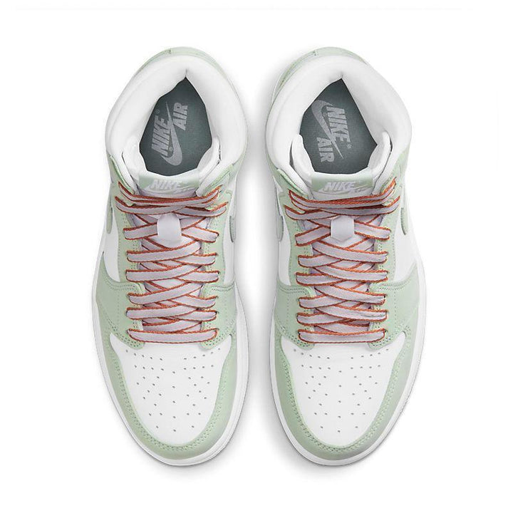 Air Jordan 1 High &