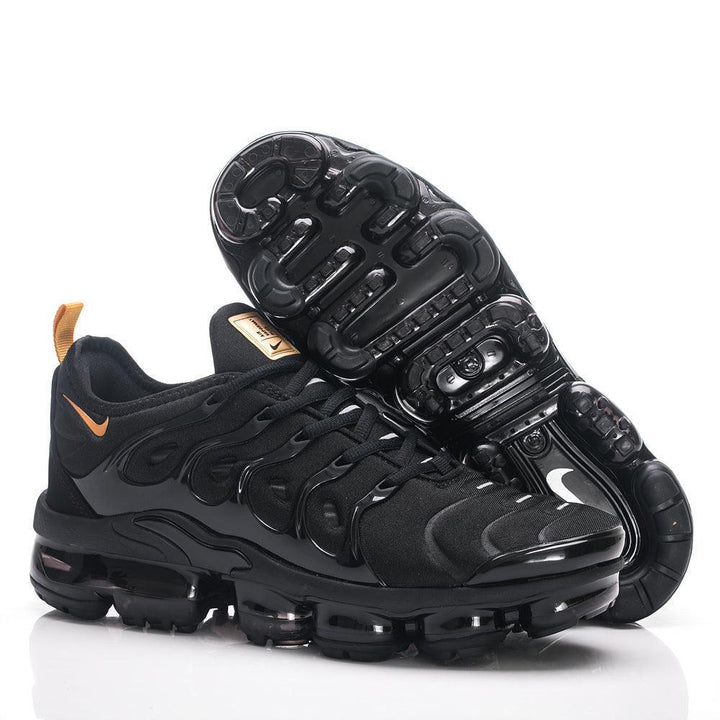 Nike Air VaporMax Plus &