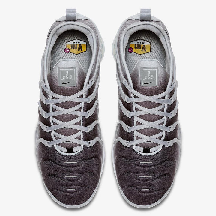 Nike Air VaporMax Plus &