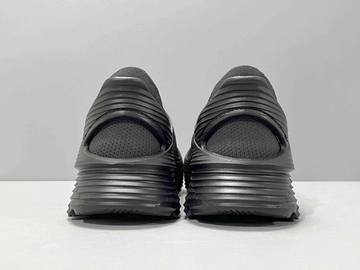 Hoka Restore TC &