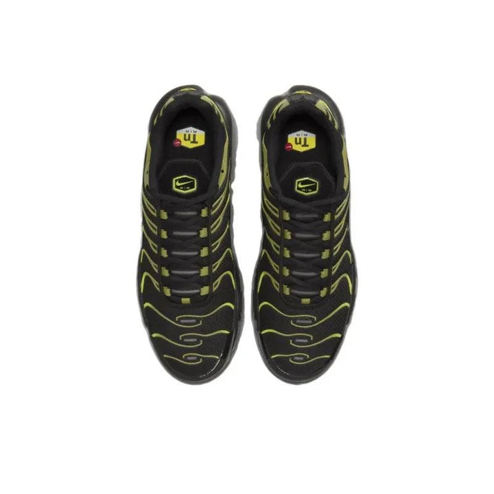Nike Air Max Plus &