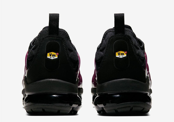 Nike Air VaporMax Plus &