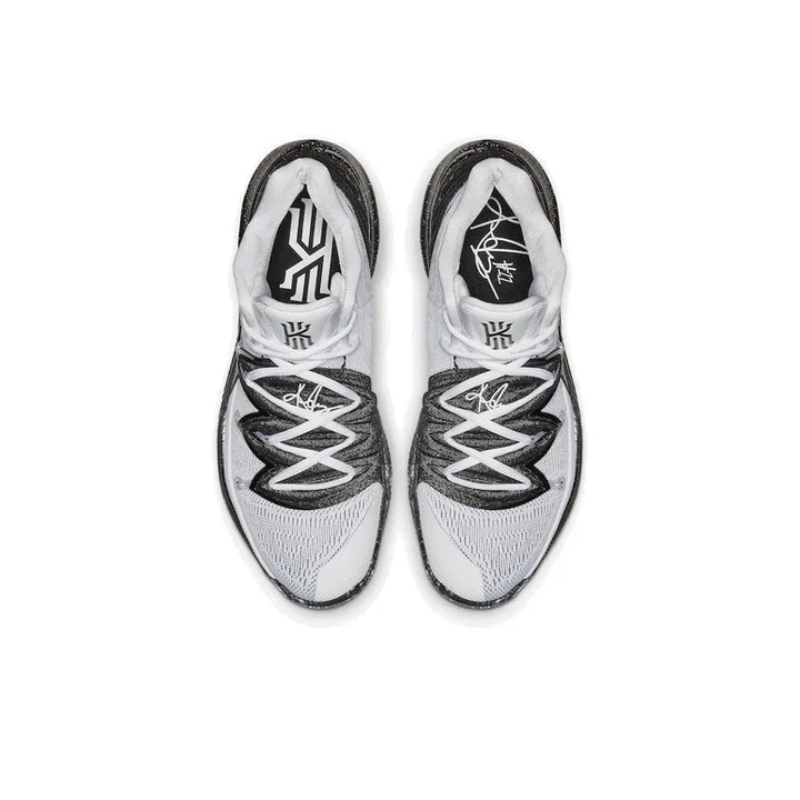 Nike Kyrie 5 &