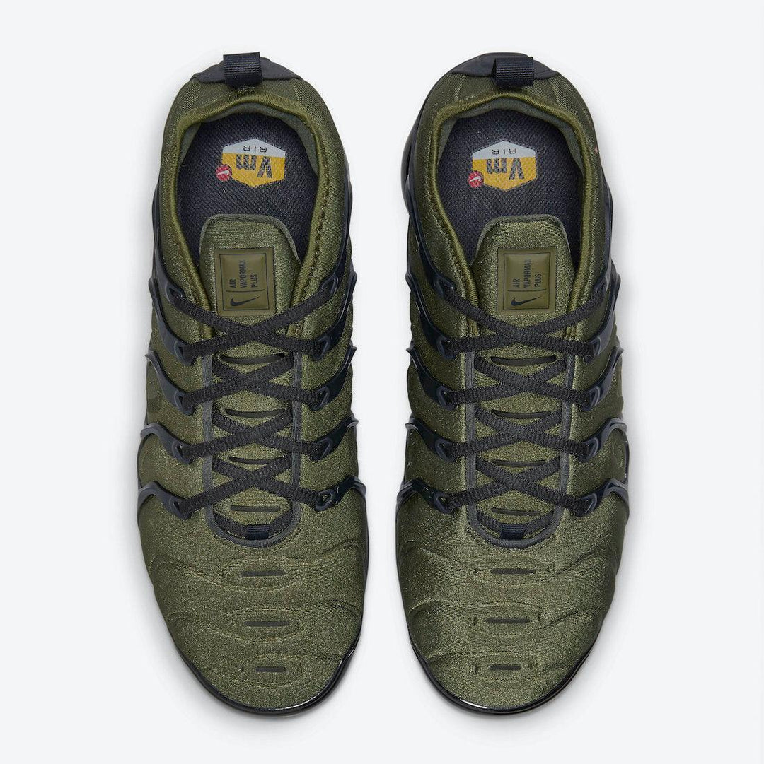 Nike Air VaporMax Plus &