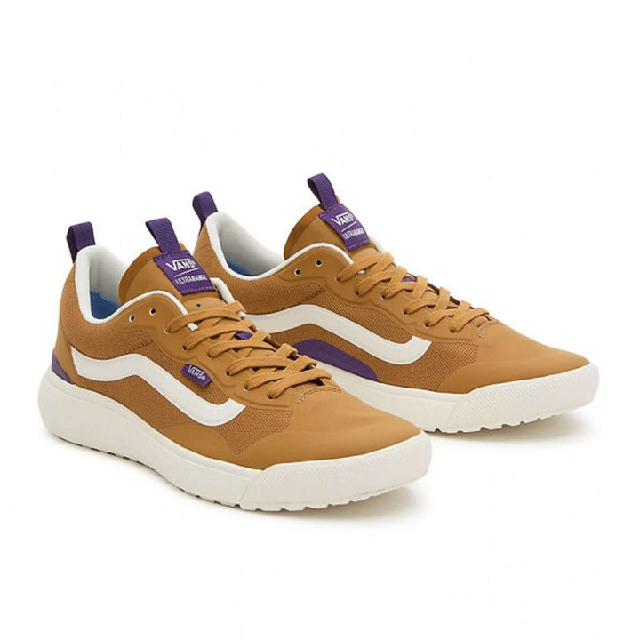 VANS sneakers and streetwear collection at STORE 7994