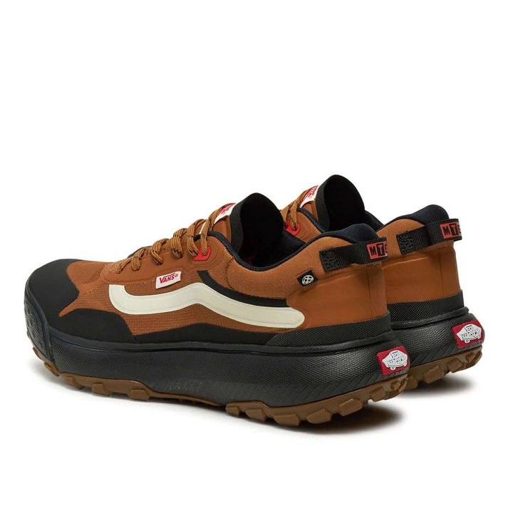 VANS sneakers and streetwear collection at STORE 7994