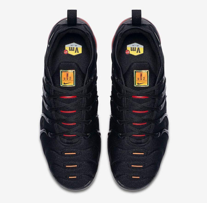 Nike Air VaporMax Plus &