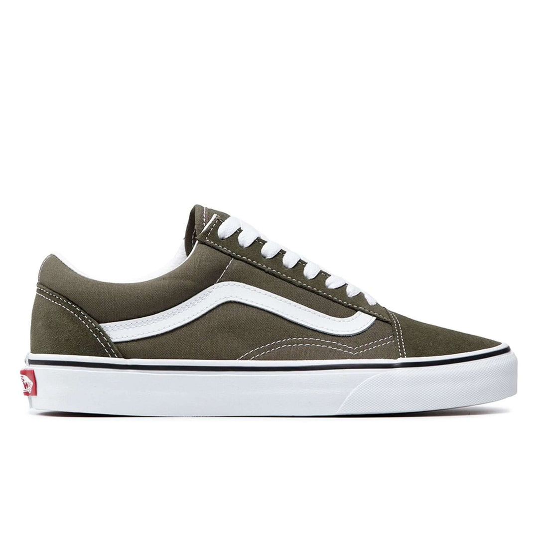 VANS sneakers and streetwear collection at STORE 7994