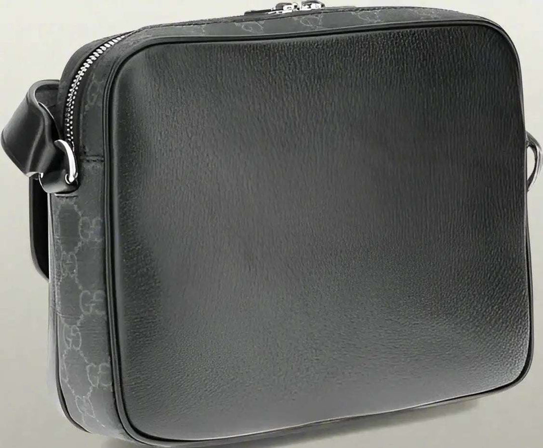 GUCCI GG Supreme Shoulder Bag