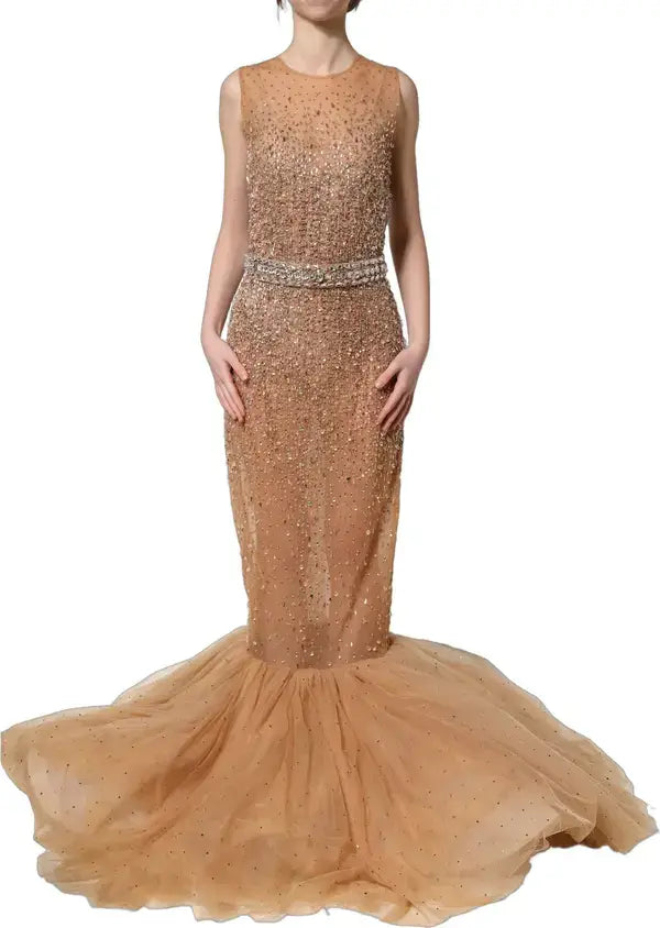 Woman in brown Mermaid gown