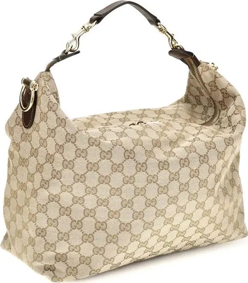 A Gucci shoulder bag in the brand&
