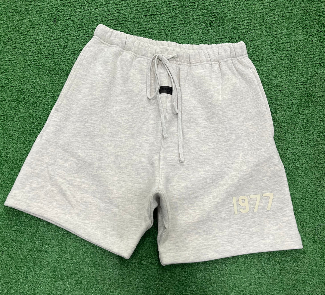 Fear of God Essentials 1977 Shorts Light Oatmeal