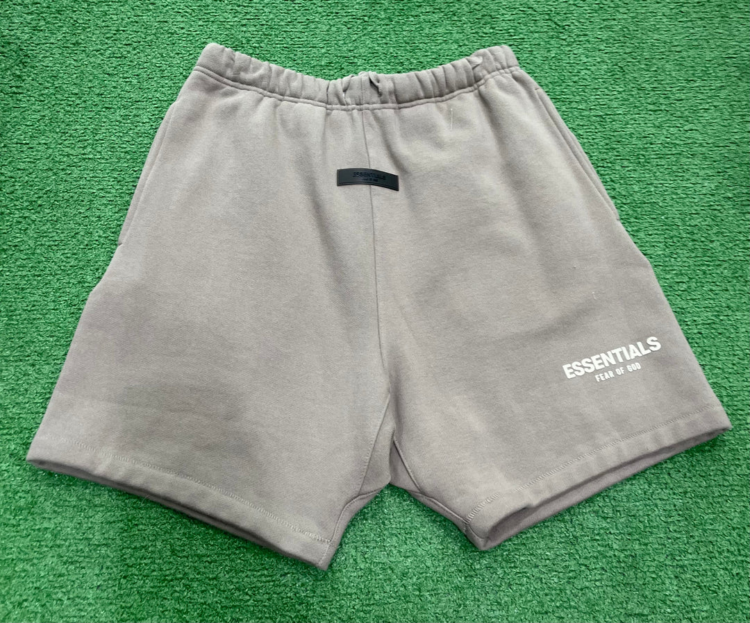 Fear of God Essentials Shorts Desert Taupe