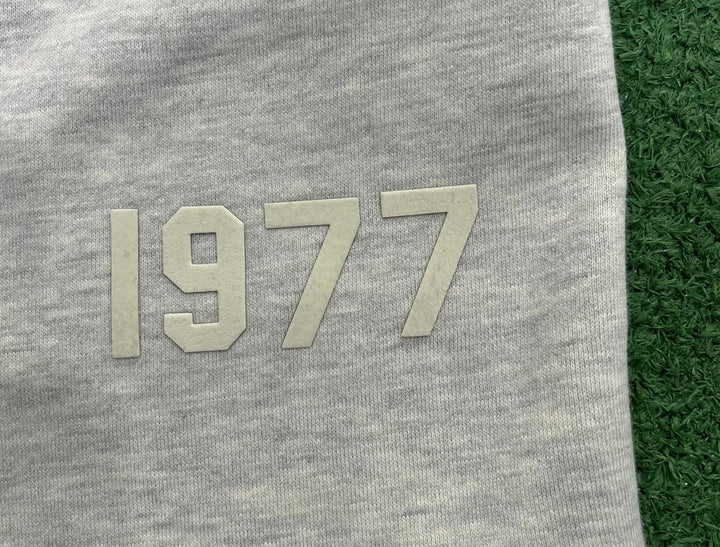 Fear of God Essentials 1977 Shorts Light Oatmeal