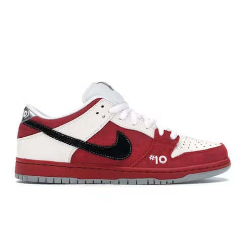 Nike SB Dunk Low “Roller Derby”