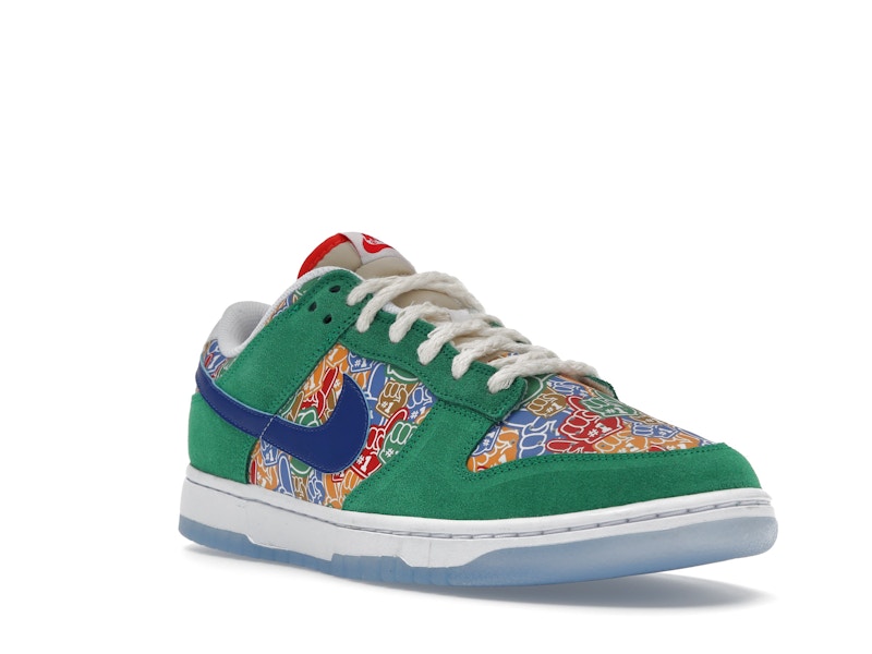 Nike Dunk Low Foam Finger