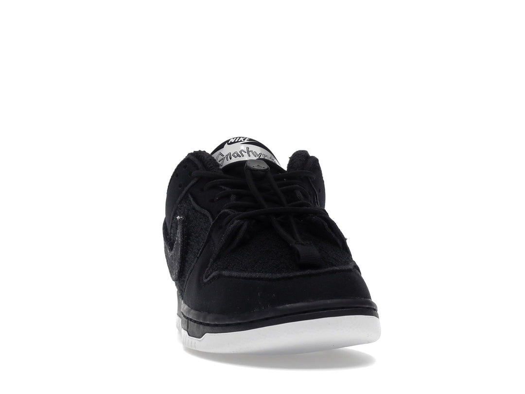 Nike SB Dunk Low "Gnarhunters"