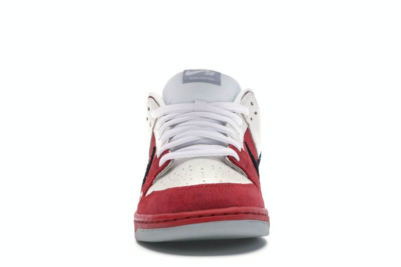 Nike SB Dunk Low “Roller Derby”