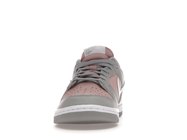 Nike Dunk Low Pink Oxford (W)