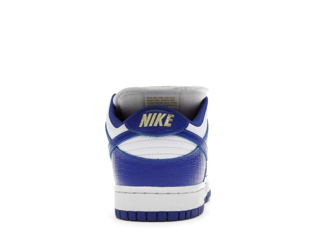 Nike SB Dunk Low Supreme Stars "Hyper Royal"