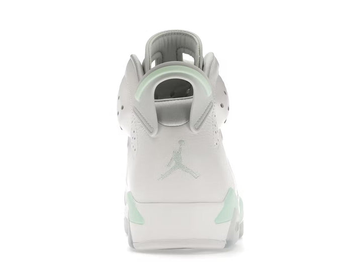 Air Jordan Retro 6 "Mint Foam" (W)