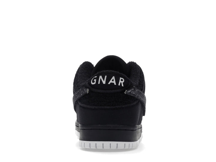 Nike SB Dunk Low "Gnarhunters"