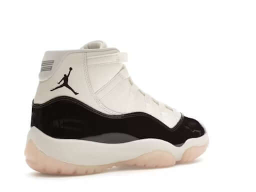 Air Jordan Retro 11 Neapolitan (Women's)