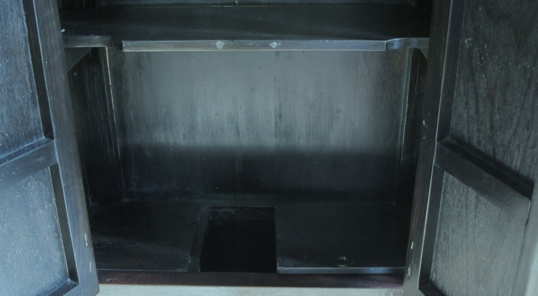 Chinese Antique  Chinoiserie-Style Cabinet