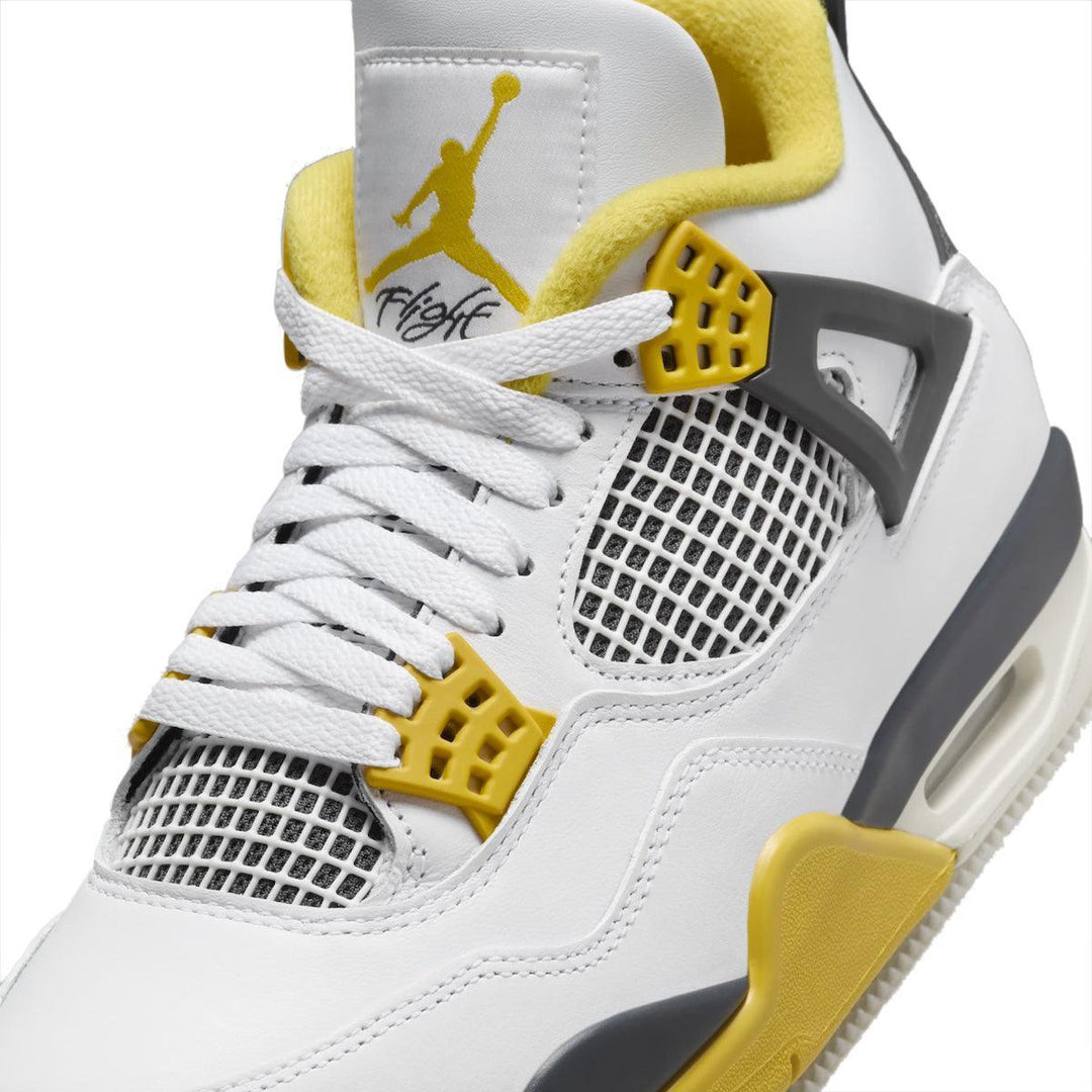 Air Jordan 4 Retro &