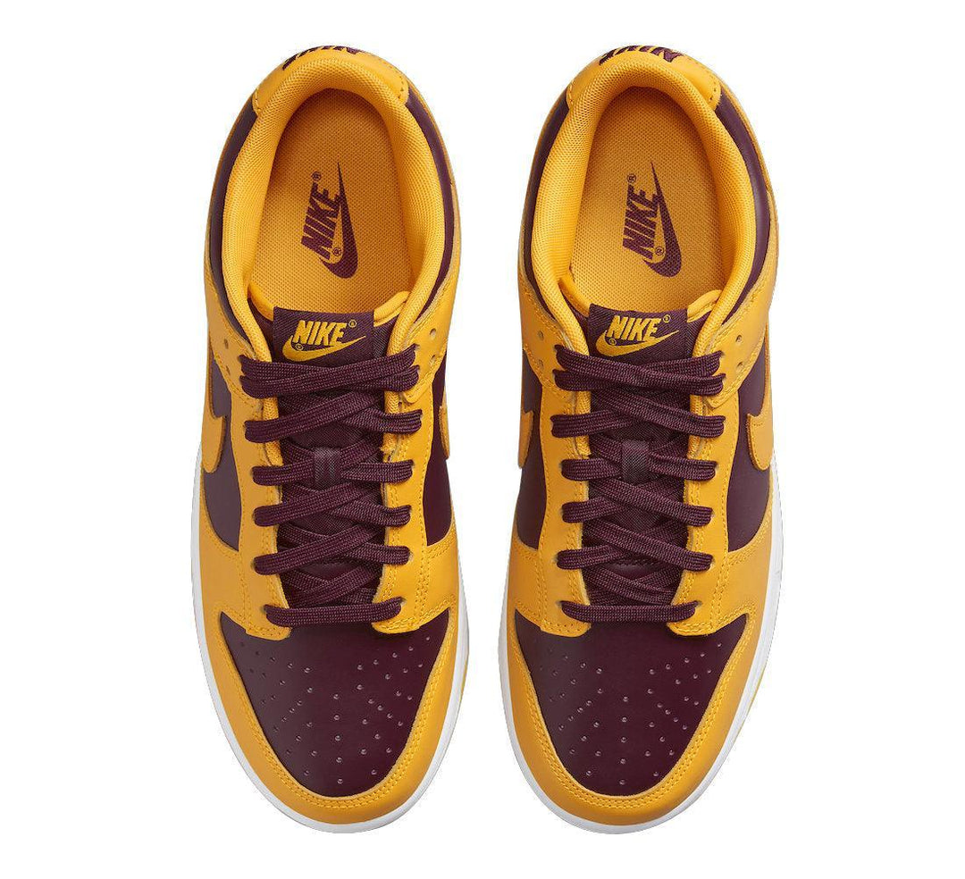 Nike Dunk Low &