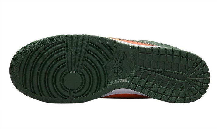 Nike Dunk Low &