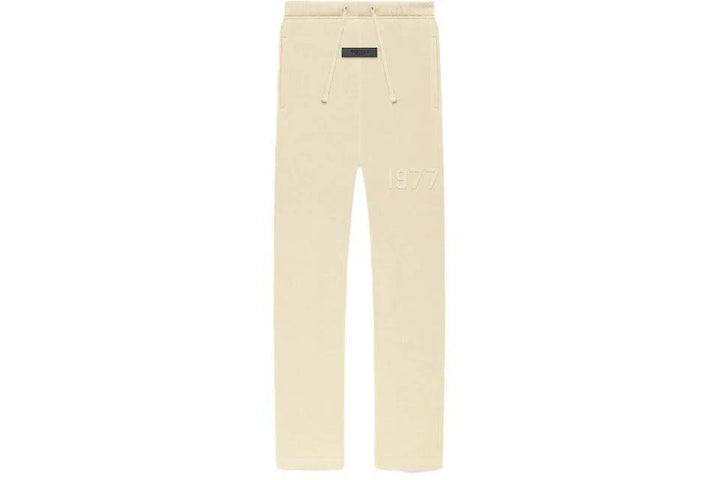 Kids Fear of God Essentials Relaxed Sweatpant Egg Shell