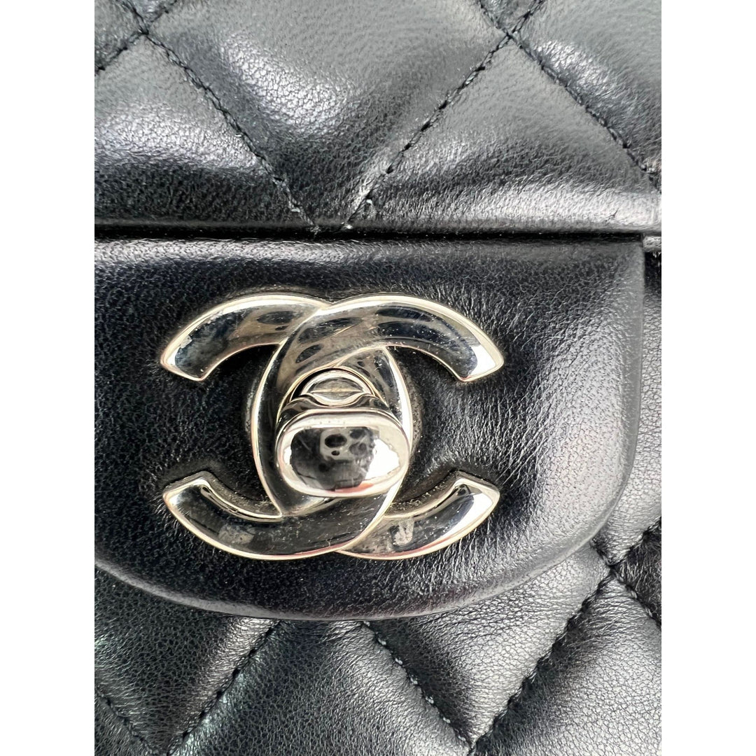 Chanel Quilted Lambskin Valentine Medium Single Flap black bag – STORE 7994