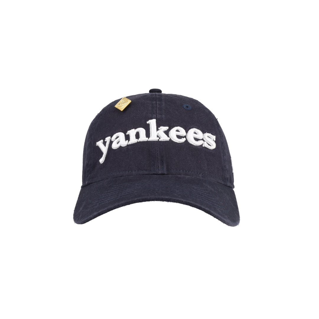 New York Yankees New Era 9Twenty Adjustable Women's Hat (Navy Script)