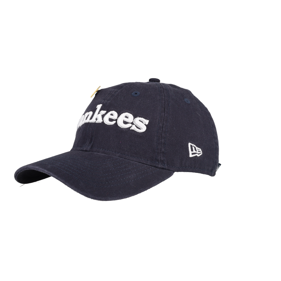 New York Yankees New Era 9Twenty Adjustable Women's Hat (Navy Script)